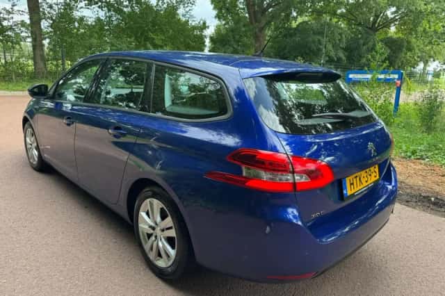 Peugeot 308 (2019) thumbnail 3