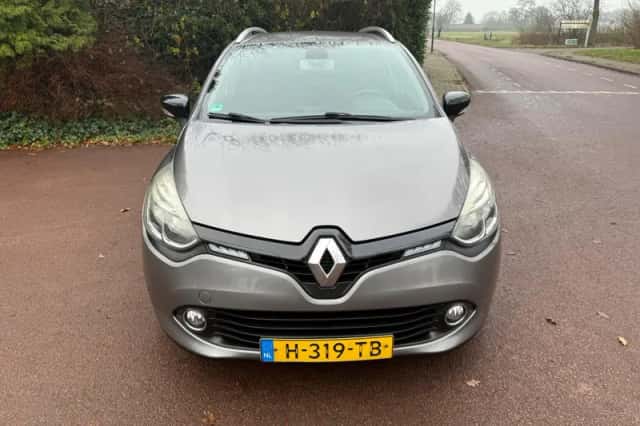 Renault Clio (2015) thumbnail 2