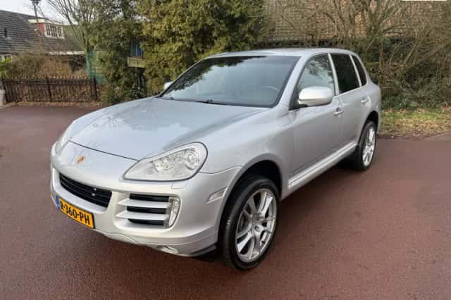 Porsche Cayenne (2007) thumbnail 1