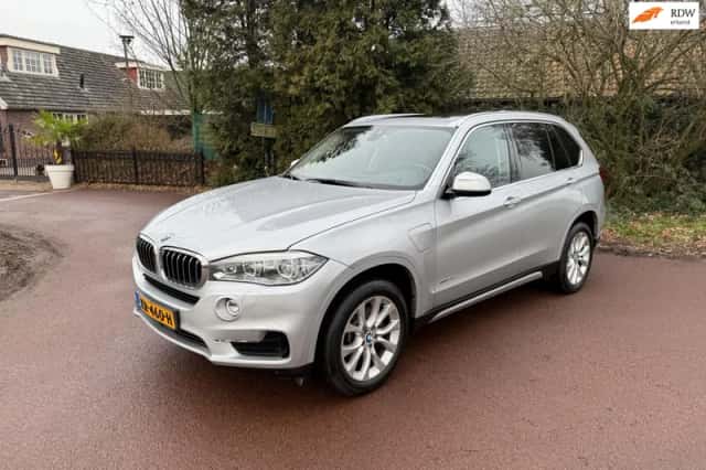BMW X5 (2015) thumbnail 1
