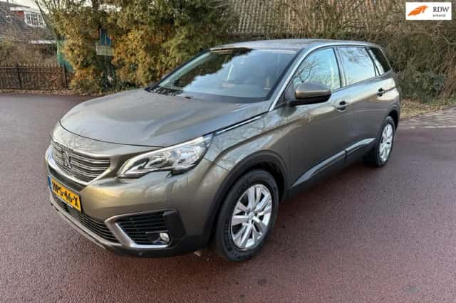 Peugeot 5008 (2020) thumbnail 1