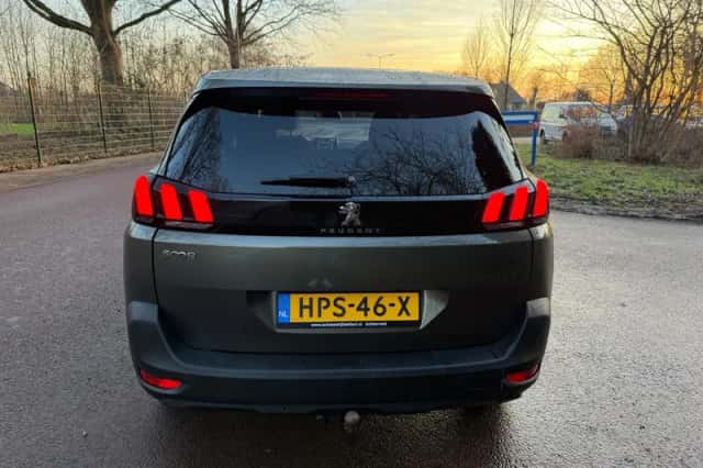 Peugeot 5008 (2020) thumbnail 5