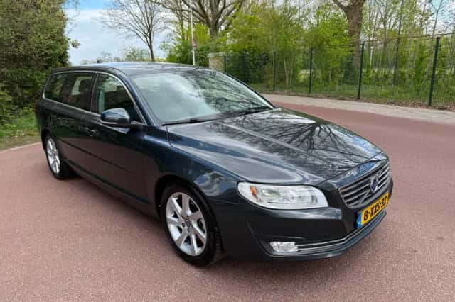 Volvo V70 (2014) thumbnail 3