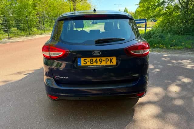 Ford C-Max (2017) thumbnail 5