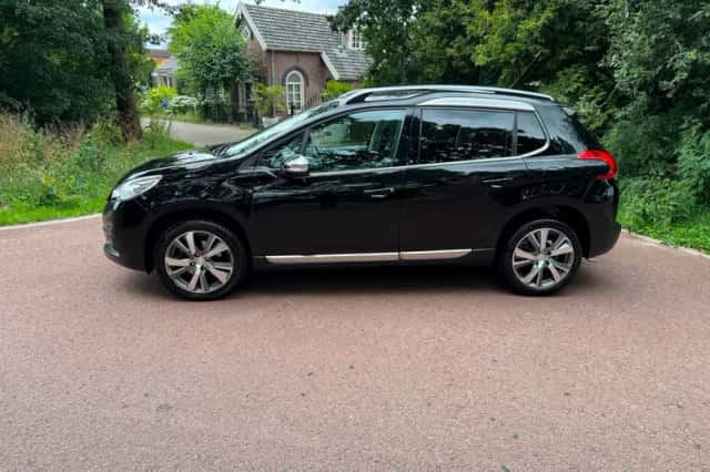 Peugeot 2008 (2014) thumbnail 3