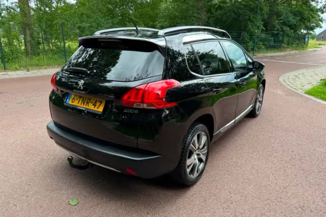 Peugeot 2008 (2014) thumbnail 6