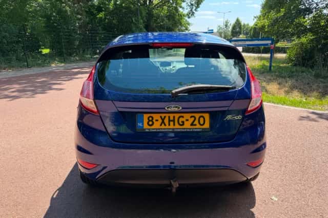 Ford Fiesta (2014) thumbnail 5