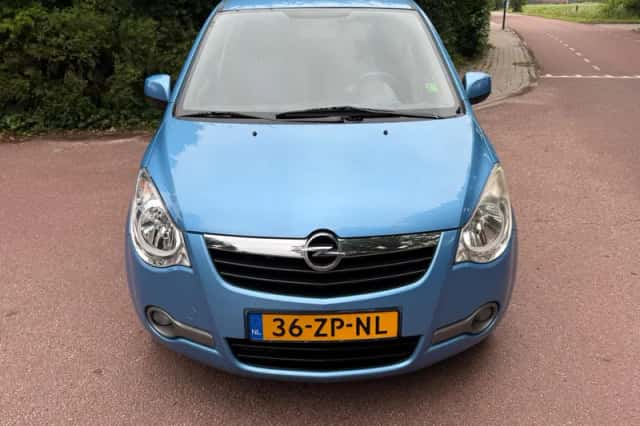 Opel Agila (2008) thumbnail 2
