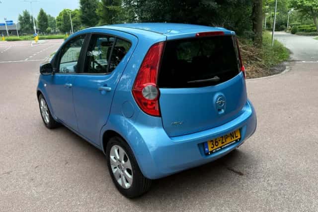 Opel Agila (2008) thumbnail 4