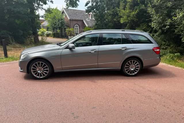 Mercedes-Benz E-Klasse (2010) thumbnail 3