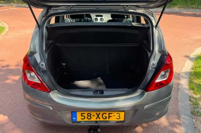 Opel Corsa (2012) thumbnail 6