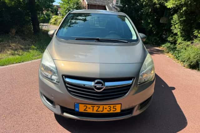 Opel Meriva (2014) thumbnail 2