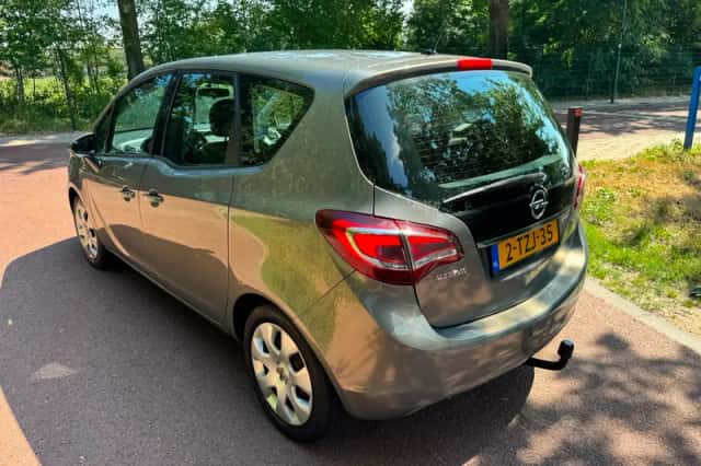 Opel Meriva (2014) thumbnail 4
