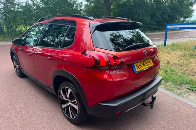 Peugeot 2008 (2017) thumbnail 4