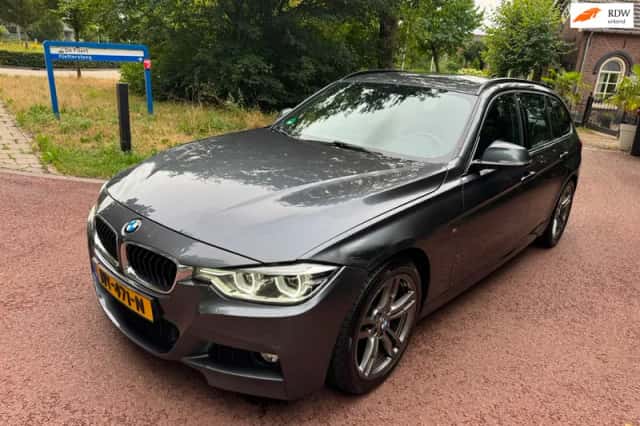 BMW 3-Serie (2017) thumbnail 1