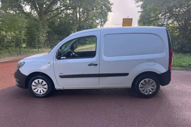 Mercedes-Benz Citan (2016) thumbnail 3
