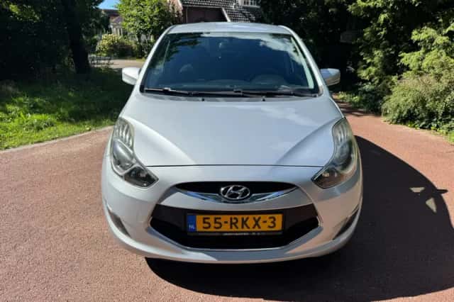 Hyundai ix20 (2011) thumbnail 2