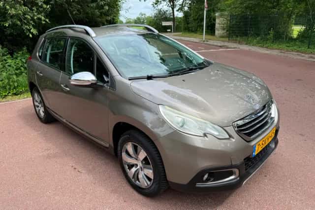Peugeot 2008 (2013) thumbnail 3