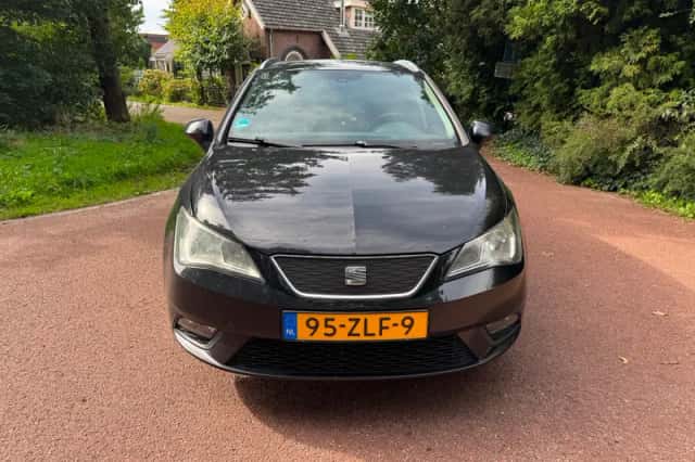 SEAT Ibiza (2012) thumbnail 2