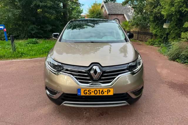 Renault Espace (2015) thumbnail 2