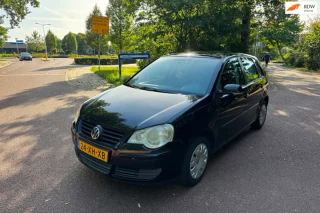 Volkswagen Polo (2007) thumbnail 1