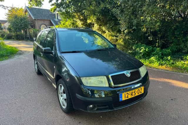 Škoda Fabia (2005) thumbnail 3