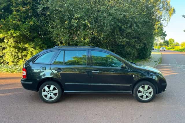 Škoda Fabia (2005) thumbnail 4