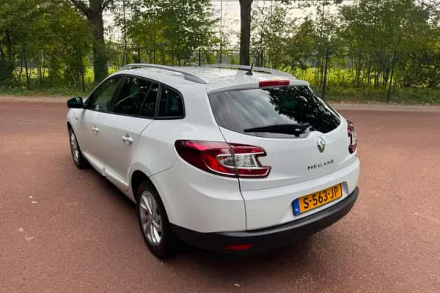 Renault Mégane (2015) thumbnail 6