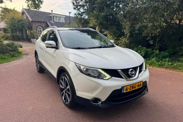 Nissan Qashqai (2014) thumbnail 3