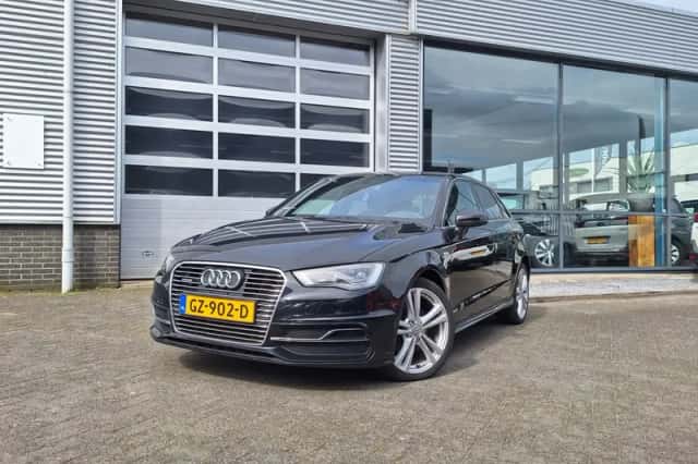 Audi A3 (2015) thumbnail 5
