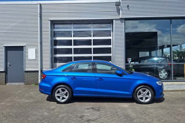 Audi A3 (2018) thumbnail 4
