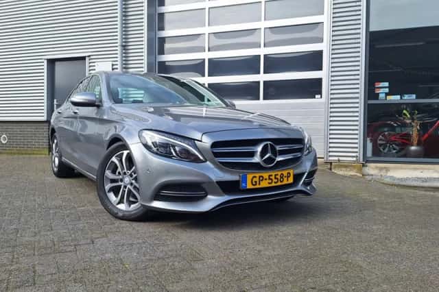 Mercedes-Benz C-Klasse (2015) thumbnail 1