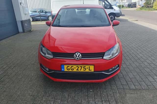Volkswagen Polo (2014) thumbnail 3