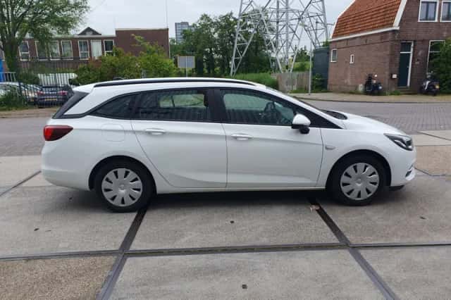 Opel Astra (2020) thumbnail 4