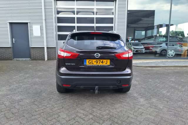 Nissan Qashqai (2015) thumbnail 5