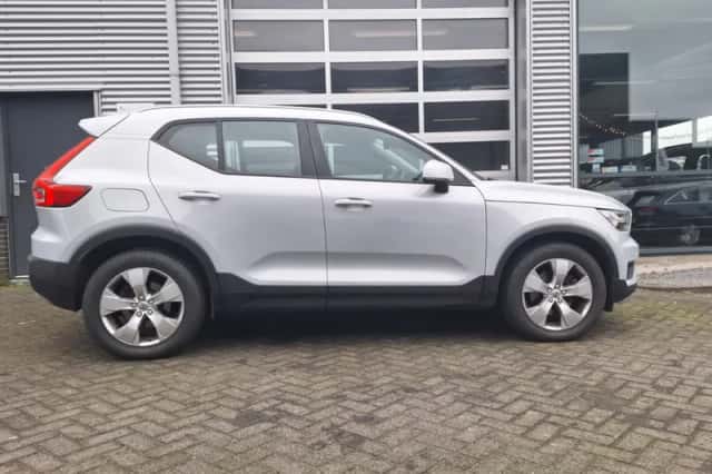 Volvo XC40 (2020) thumbnail 6