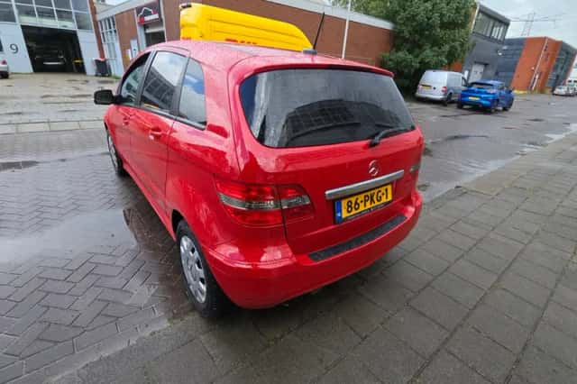Mercedes-Benz B-Klasse (2011) thumbnail 5