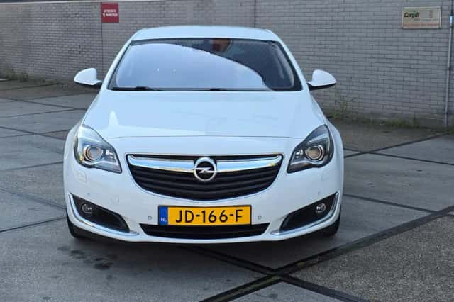 Opel Insignia (2016) thumbnail 3