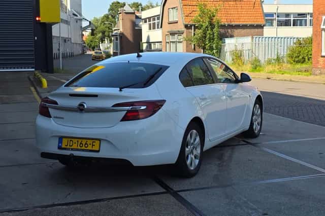 Opel Insignia (2016) thumbnail 5