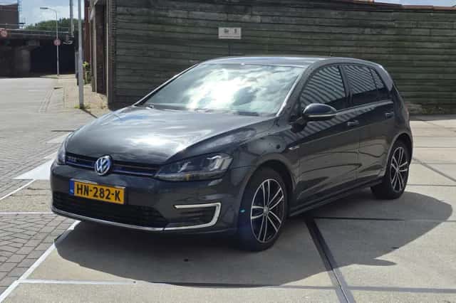 Volkswagen Golf (2015) thumbnail 6