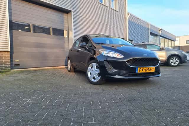 Ford Fiesta (2017) thumbnail 2