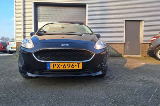 Ford Fiesta (2017) thumbnail 3