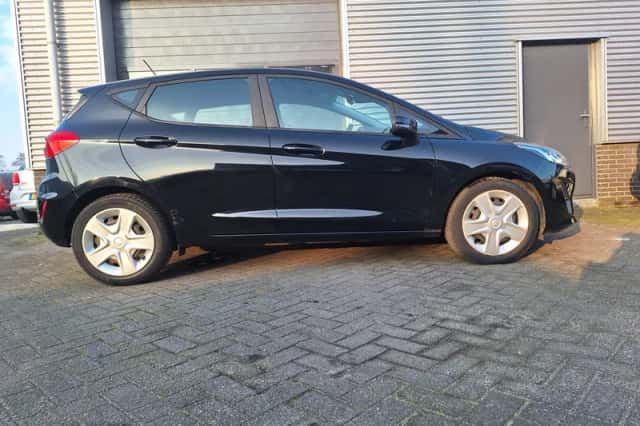 Ford Fiesta (2017) thumbnail 6