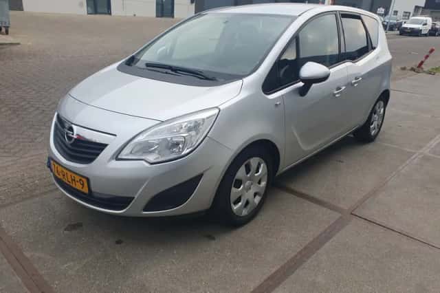 Opel Meriva (2011) thumbnail 6