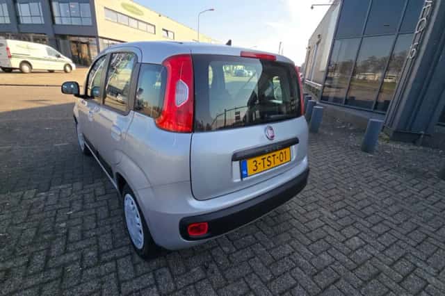 Fiat Panda (2014) thumbnail 5
