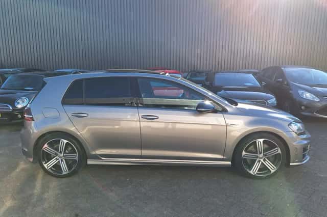 Volkswagen Golf (2016) thumbnail 2