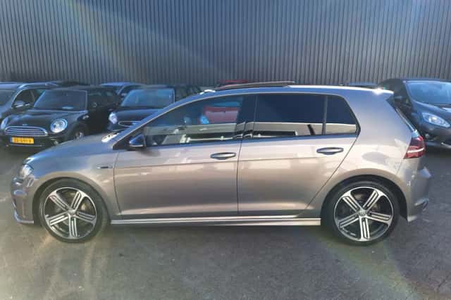 Volkswagen Golf (2016) thumbnail 5