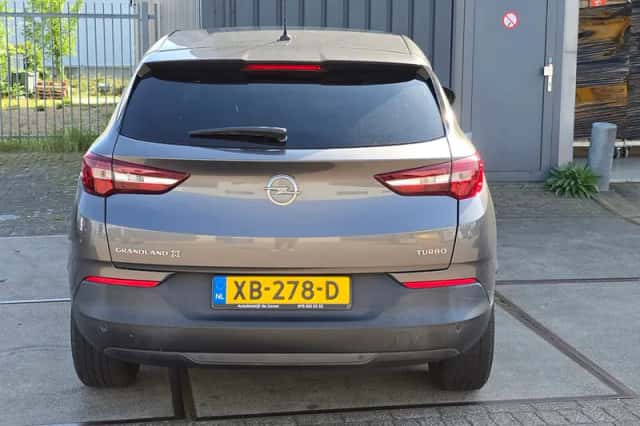 Opel Grandland (2018) thumbnail 6