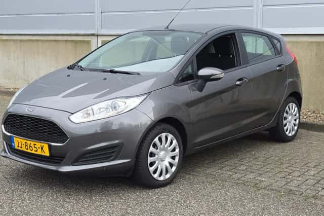 Ford Fiesta (2016) thumbnail 1
