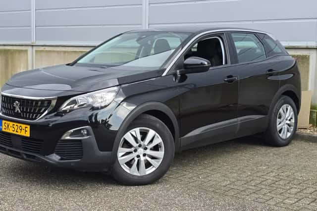 Peugeot 3008 (2018) thumbnail 1
